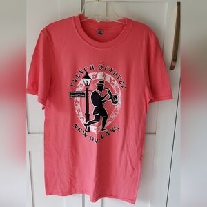 Gildan French Quarter New Orleans Tee Womens S Coral Graphic